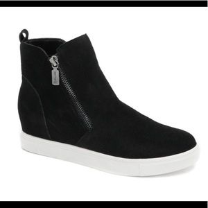 Blondo Giselle Waterproof Sneaker Women’s 8.5